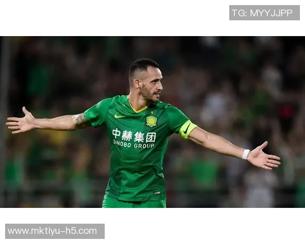 前巴黎利物浦后卫萨科宣布退役感谢球迷致敬与祝福