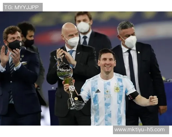 梅西感恩队友支持共同分享年度MVP与金靴奖荣耀 梅西感恩队友支持共同分享年度MVP与金靴奖荣耀