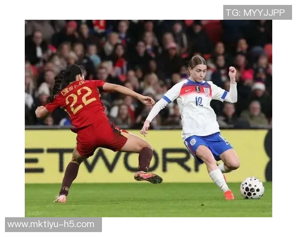 马德兴评论中国女足惨败英格兰各方沉默或欲淡化事件影响